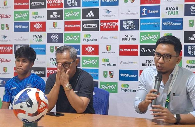 
					PSPS Pekanbaru Ditahan 1-1 oleh Adhyaksa FC, Aji Santoso Sebut Hasil Memalukan
