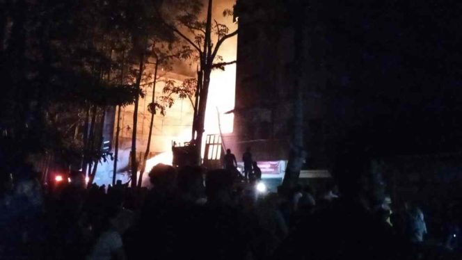 
					Kebakaran Besar di Sungai Garam, Empat Unit Rumah Warga Bagansiapiapi Rata dengan Tanah