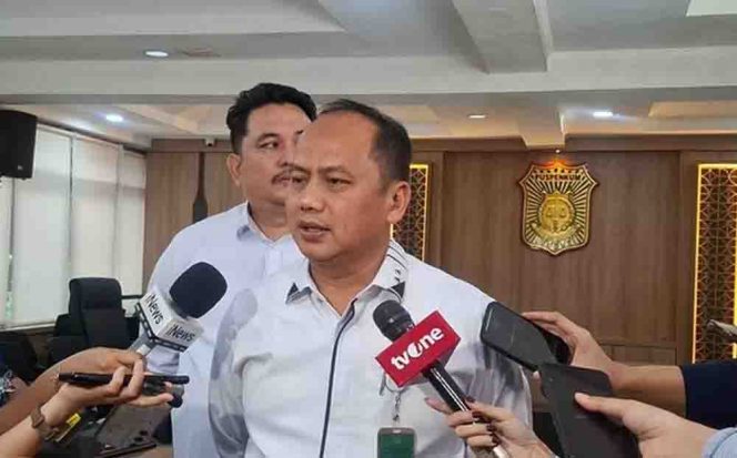 
					Skandal Ekspor Limbah Sawit Rugikan Negara Belasan Triliun, 6 Mobil Mewah Disita di Riau dan Sumut