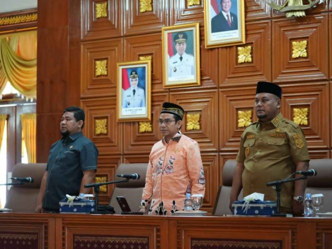 
					Defisit Anggaran Siak Tembus Rp400 Miliar, Hendry Munief Janji Perjuangkan ke Pemerintah Pusat