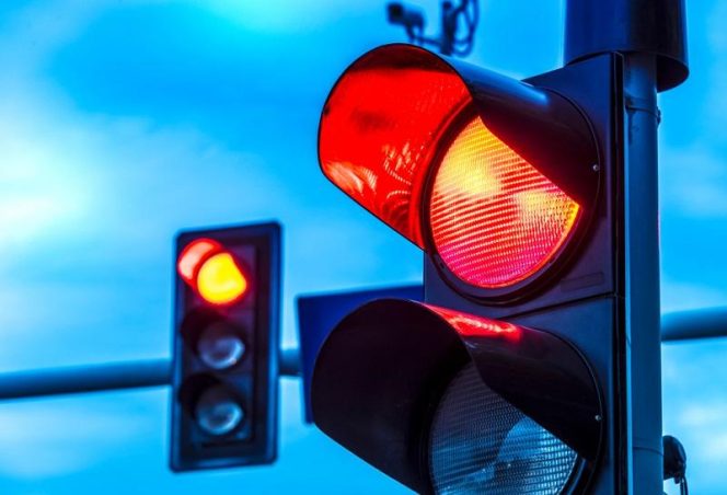 
					Keluhan Warga Tak Kunjung Usai, Dishub Pekanbaru Masih ‘Kaji’ Lampu Merah Simpang Stadion Utama