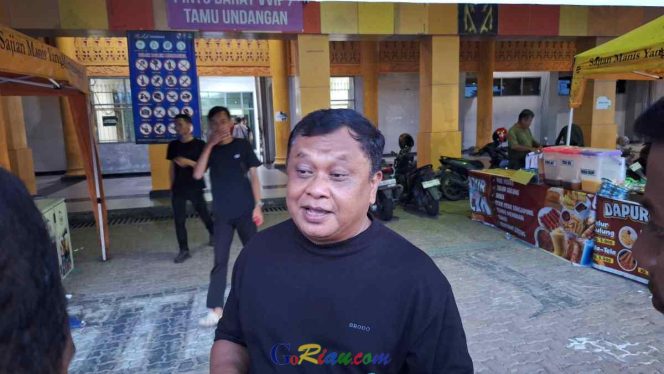 
					Safari Politik Jokowi di Sejumlah Daerah, Senior PDI-P Riau Ingatkan Kader Tidak Terpancing