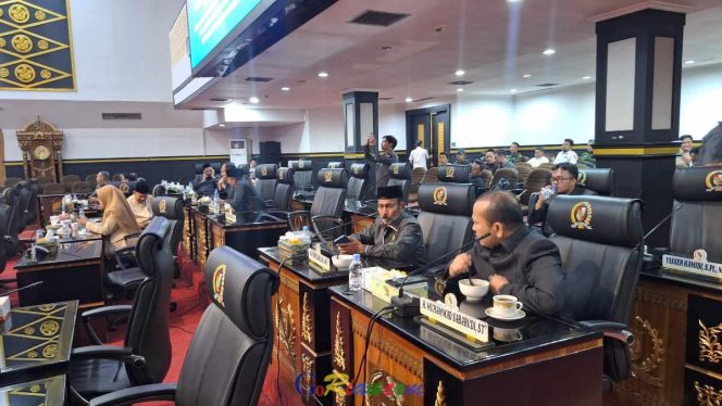 
					Fraksi PDI Perjuangan Walkout dari Rapat Banggar DPRD Kota Pekanbaru Akibat Dokumen LHP BPK Belum Diserahkan